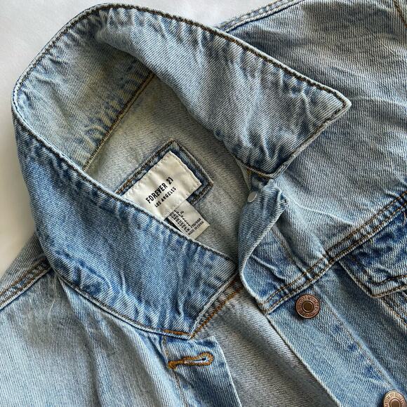 Forever 21 Women Blue Jean Jacket Ombre Light Faded Denim Relaxed Fit Size Large - Picture 3 of 4